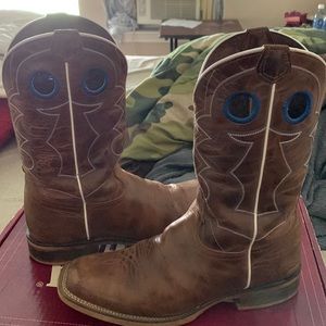 Nocona Boots size 8 wore a few times but still have a lot of life on them